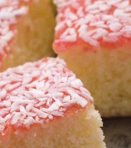 Mary Berry Jam and Coconut Tray Bake reco[e