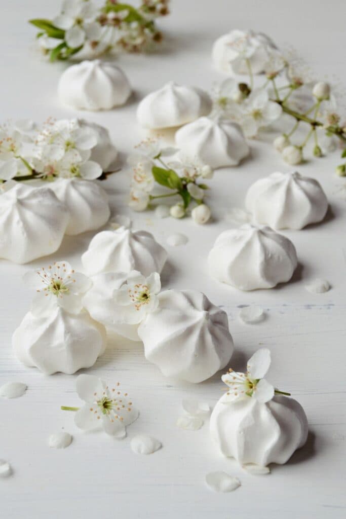 Mary Berry Meringues recipe