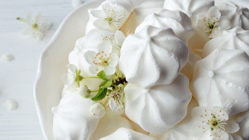 Mary Berry Meringues