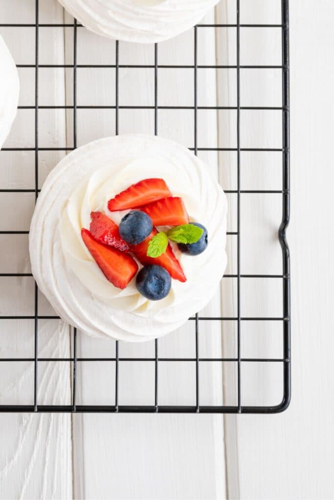 Mary Berry Christmas Pavlova