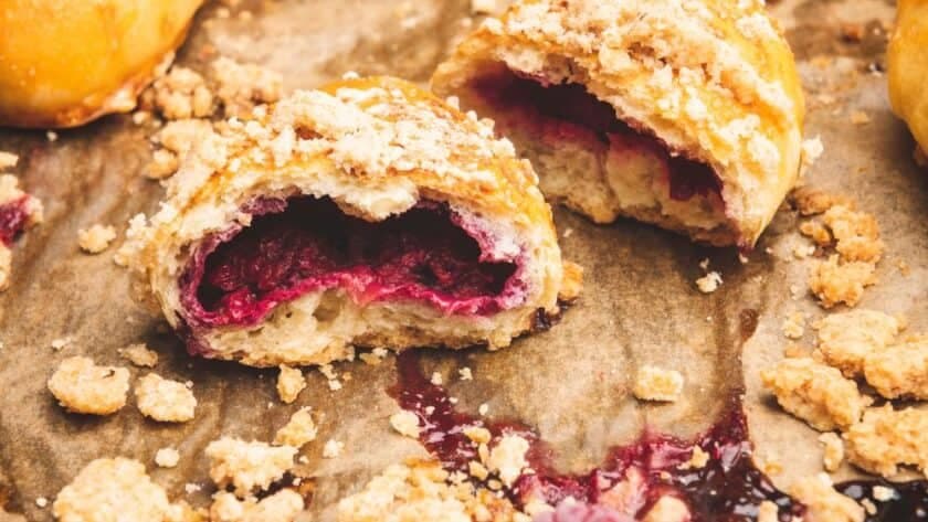 Mary Berry Raspberry Buns recipe